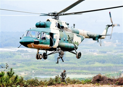 10��23�գ��Ͼ�܊�^(q��)ĳ�����t���B���ٱ��M(j��n)�ЙC(j��)��Ӗ(x��n)�����Ԍ�(sh��)�H�Є�(d��ng)ӭ���h��ʮ�˴��� �F�z