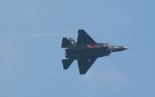 殲-31戰(zhàn)機成功試飛 殲-31戰(zhàn)機成功試飛