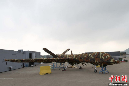 ����ǰ�Ɍ��麣��չ��չ��ģ�͵������o(w��)�˙C(j��)���ڽ��꺽չ���Ԍ�(sh��)�չ��11��8����ԓ�C(j��)�ѽ�(j��ng)�M�b�ꮅͣ����չƺ����ԓ��o(w��)�˙C(j��)���к����I(y��)���³ɶ��w�C(j��)�O(sh��)Ӌ(j��)�о������ƣ�ԓ�C(j��)�b��һ�_(t��i)100�R�������l(f��)��(d��ng)�C(j��)���߂�ȫ����ƽ݆ʽ�𽵺��w��������������w�����_(d��)1100�������m(x��)���r(sh��)�g��20��(g��)С�r(sh��)���ɔy�����N�ɲ�����������/�y(c��)�ࡢ��ӌ�(du��)���O(sh��)�估С�Ϳյش���������Ɉ�(zh��)�бO(ji��n)ҕ���ɲ鼰��(du��)�ع����΄�(w��)���΄�(w��)��Ҳ�����ھS��(w��n)��������߅��Ѳ߉����犷� �z �DƬ��(l��i)Դ��CFPҕ�X(ju��)�Ї�(gu��) 