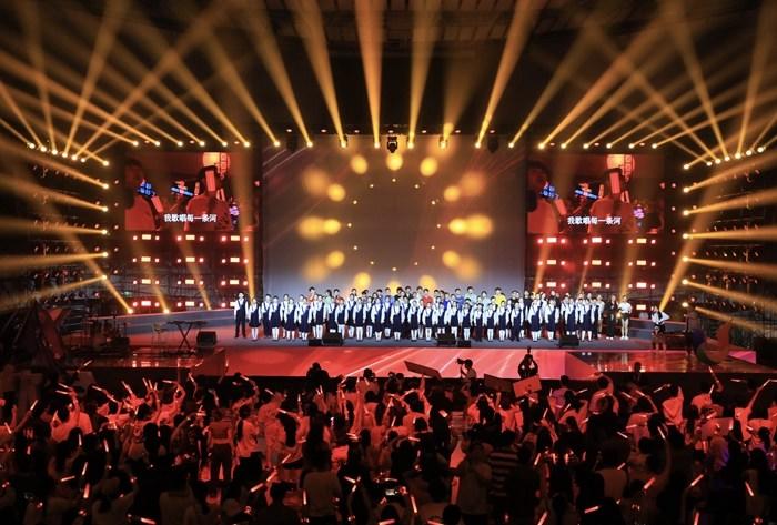 五四青春歌會(huì)在成都唱響