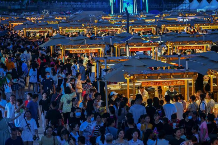 ?？诎咨抽T文創(chuàng)市集開市