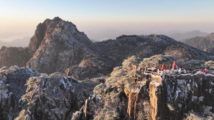 黃山，一下雪就成了現(xiàn)實(shí)版中國(guó)畫