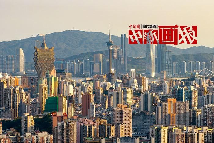 這璀璨的明珠，是我們的驕“澳”