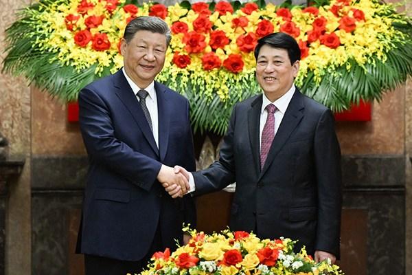 習(xí)近平會(huì)見(jiàn)越南國(guó)家主席梁強(qiáng)