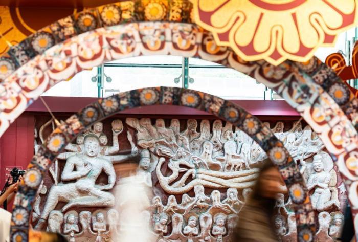 來！在香港“遇見云岡”