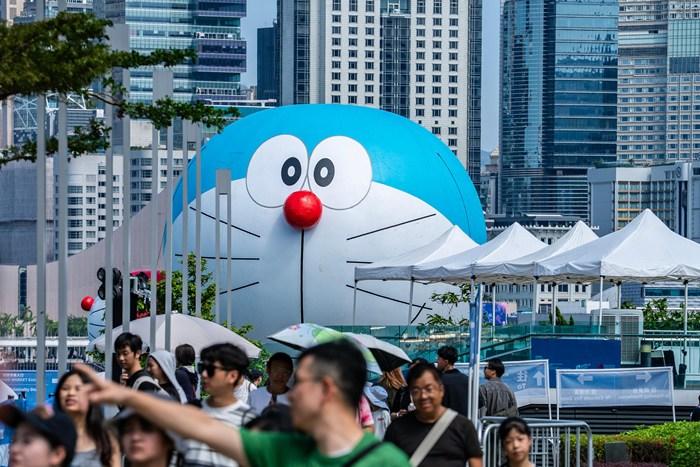 “哆啦A夢”“LABUBU”在香港“海上大巡游”