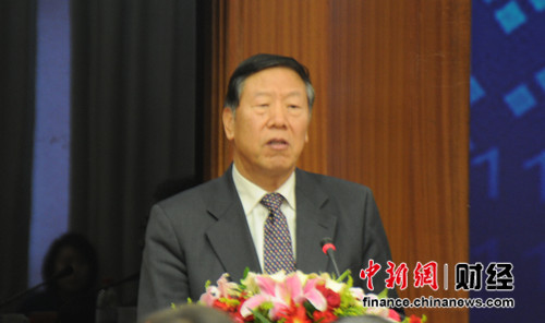 戴相龍:中國(guó)養(yǎng)老金儲(chǔ)備占GDP比例僅為2%(圖)