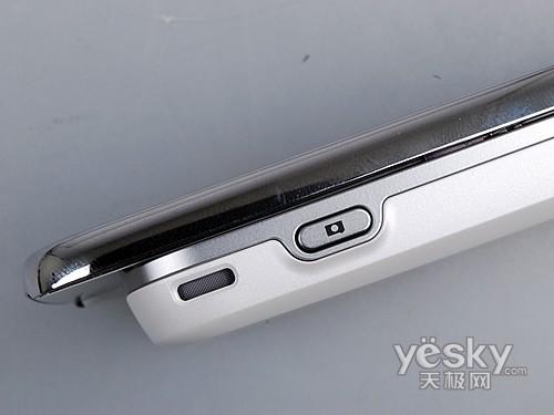 800萬像素拍照旗艦 白色諾基亞N86開箱圖賞