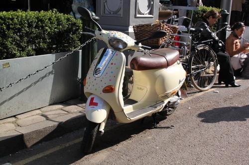 本周數(shù)碼相機(jī)市場 消費(fèi)者關(guān)注度前十熱機(jī)