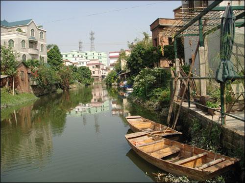 本周數(shù)碼相機市場 消費者關(guān)注度前十熱機