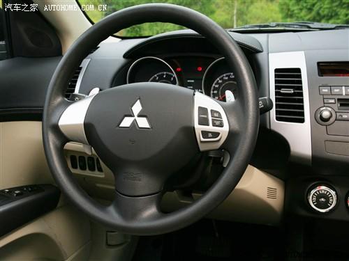 汽車(chē)之家 進(jìn)口三菱 outlander ex 3.0 精英版