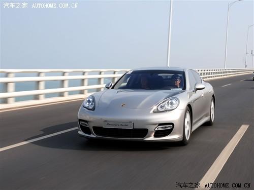 汽車(chē)之家 保時(shí)捷 panamera 2010款 panamera turbo