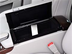 ��܇(ch��)֮�� �M(j��n)�ڱ��Y ���Ys��(j��) 2010�� s 300l ���F��