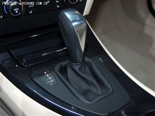 ����Ӳ픳�����T������(sh��)�Č��R320i���� ��܇֮��