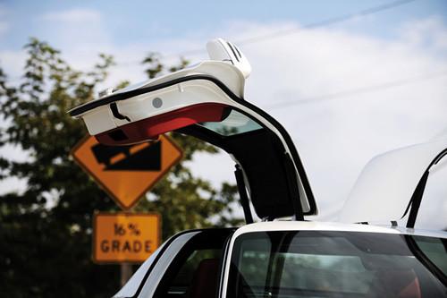 經(jīng)典重現(xiàn) 海外試梅賽德斯-奔馳SLS AMG