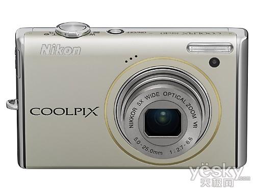 凸顯個性 拒絕撞機 五彩數(shù)碼相機推薦