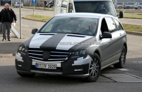 將于明年亮相 改款奔馳R級輕度偽裝諜照