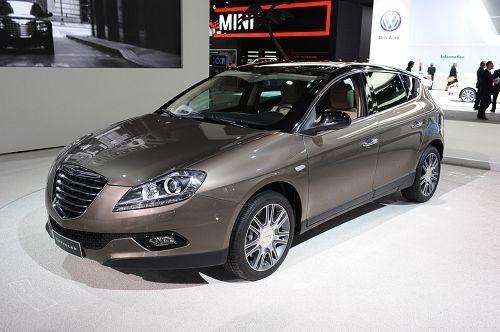 保持精美品質(zhì) 藍(lán)旗亞亮相底特律車展