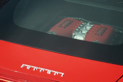 國家寶藏 試法拉利最新超跑458 Italia