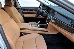 挑戰(zhàn)奢華極限 捷豹XJ3.0D決戰(zhàn)寶馬730D 汽車(chē)之家 挑戰(zhàn)奢華極限 捷豹XJ3.0D決戰(zhàn)寶馬730D 汽車(chē)之家