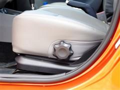 汽車之家 長(zhǎng)安汽車 悅翔 2010款 兩廂1.5at 尊貴型