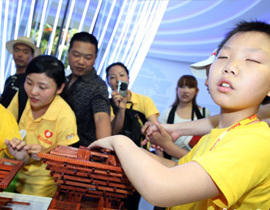 äͯ�W(xu��)У��С������־Ը�ߵ���������[�����@��ͨ�^�Լ����|�X�� �X�H����������ʢ�r��