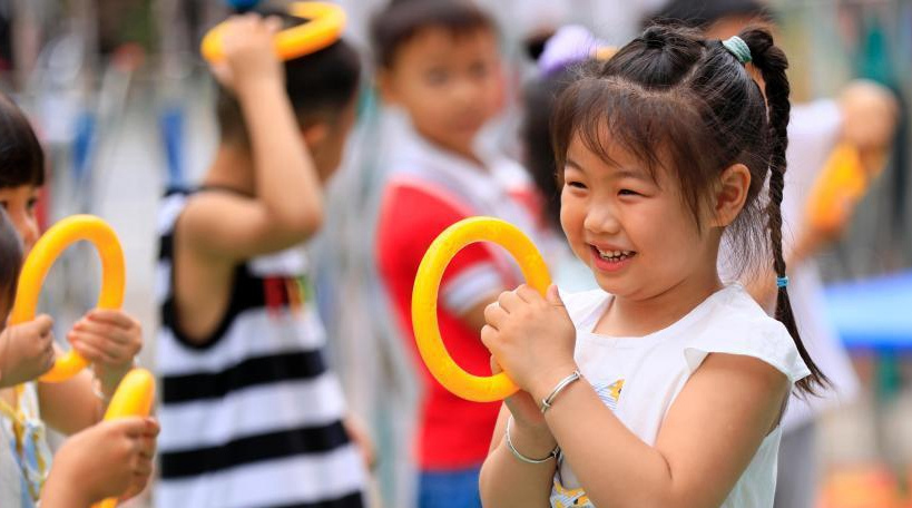 嚴(yán)厲打擊拐賣婦女兒童犯罪行為，堅(jiān)決保障婦女兒童合法權(quán)益