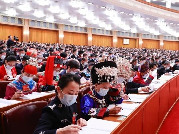 最高法報(bào)告：決不允許 “紙面服刑”、“提錢出獄”破壞公平正義