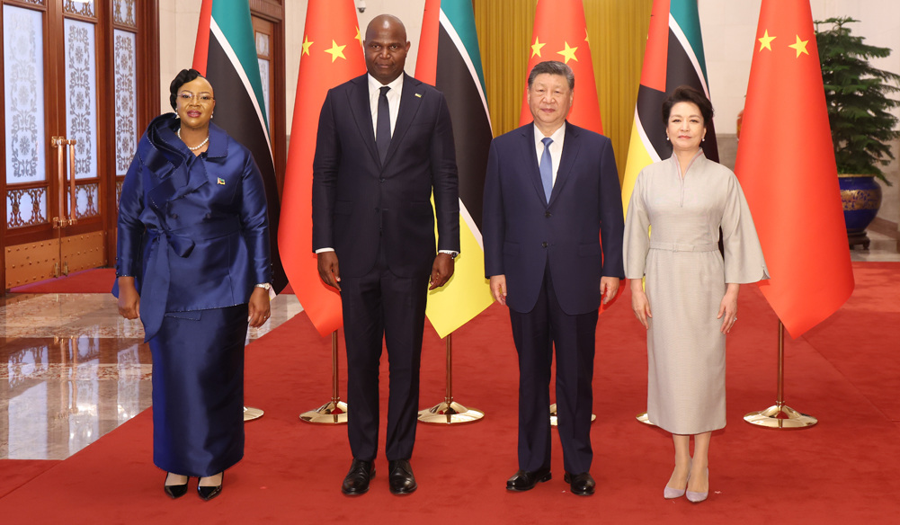 習(xí)近平同莫桑比克總統(tǒng)查波會(huì)談