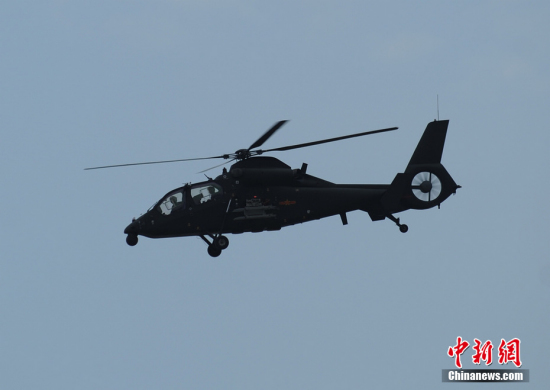 武直19亮相珠海航展進行精彩表演(圖)