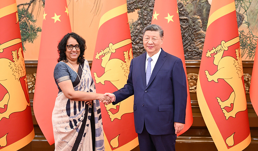 習(xí)近平會見斯里蘭卡總理阿馬拉蘇里亞