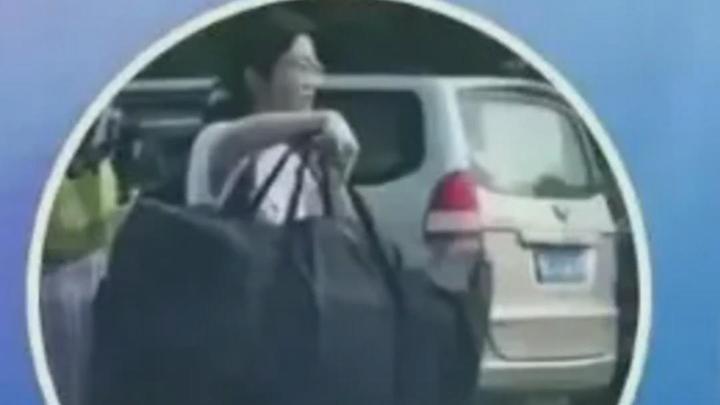 冒充“扁擔(dān)女孩”劉燕開賬號(hào)！網(wǎng)警依法查處