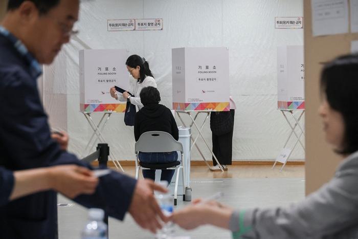 韓國(guó)第21屆總統(tǒng)選舉開(kāi)始正式投票